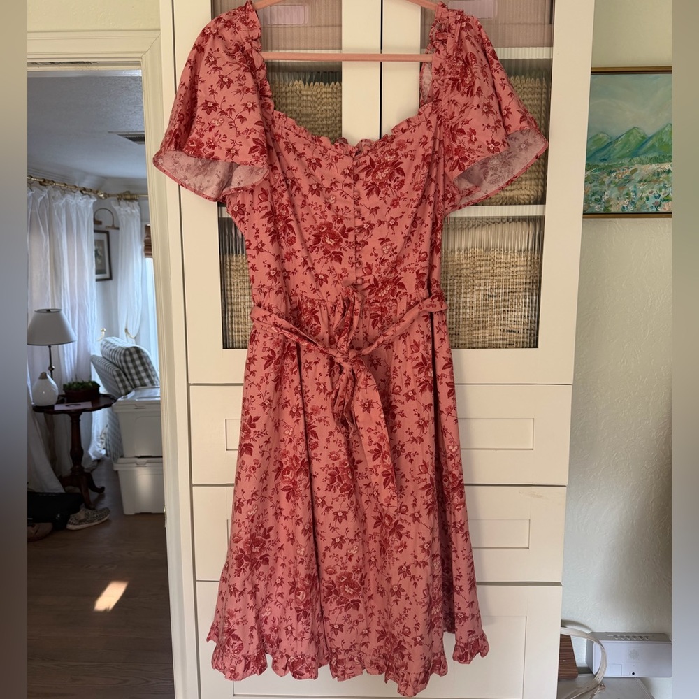 Gal Meets Glam Red Floral Midi Dress